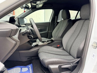 Peugeot 2008 1.2 hybrid Allure 145cv e-dcs6 (13)