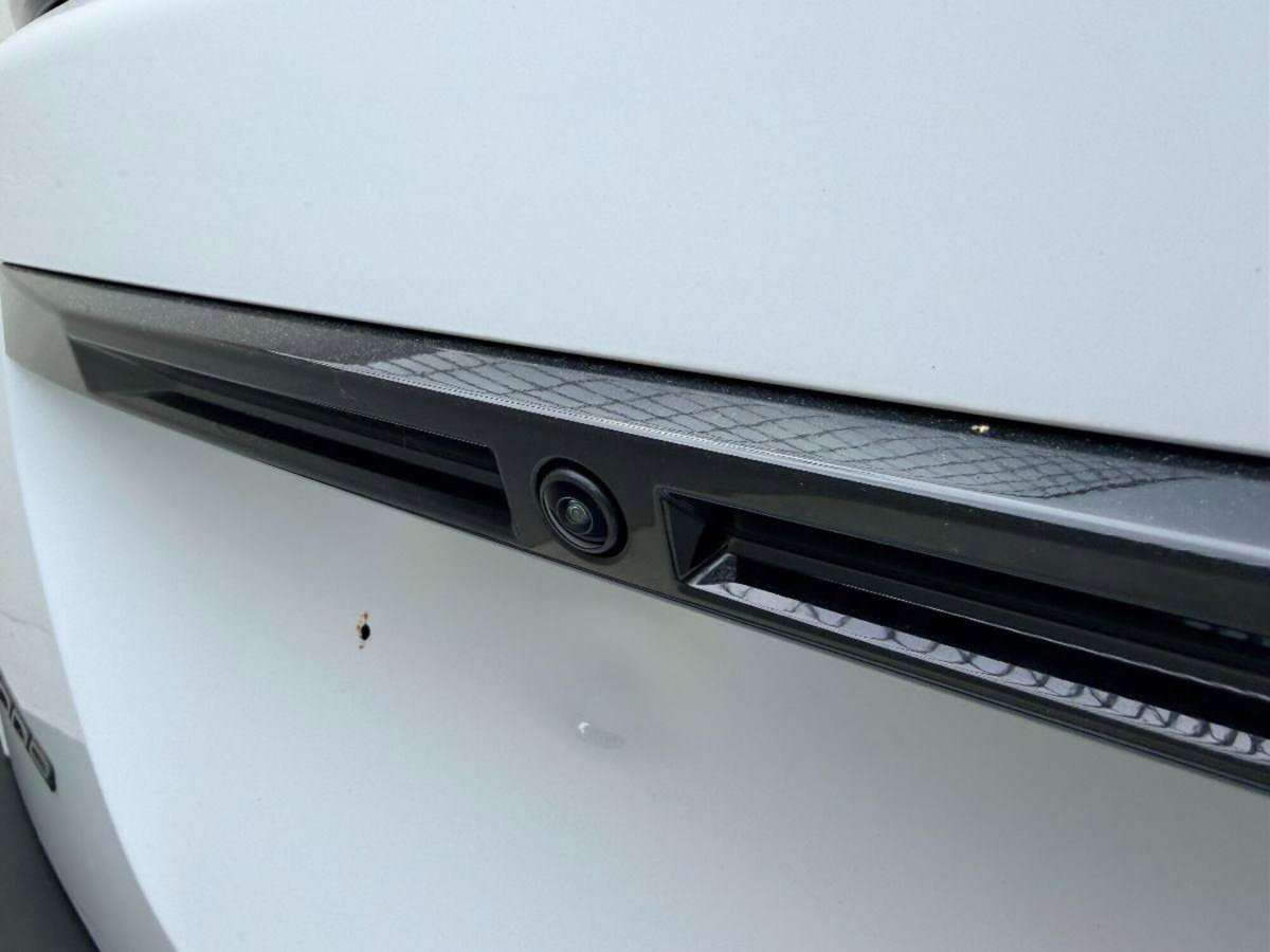 Peugeot 2008 1.2 hybrid Allure 145cv e-dcs6 (7)