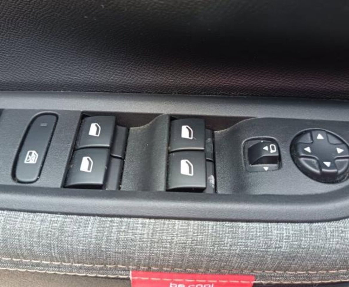 Citroen C3 Aircross 1.2 puretech turbo Plus 100cv (13)
