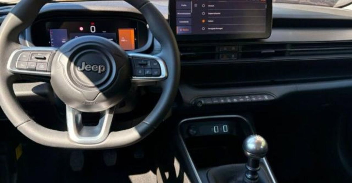 Jeep Avenger 1.2 turbo Altitude fwd 100cv (5)
