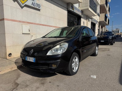Renault Clio 1.5 dCi 85CV 5 porte Le Iene usata