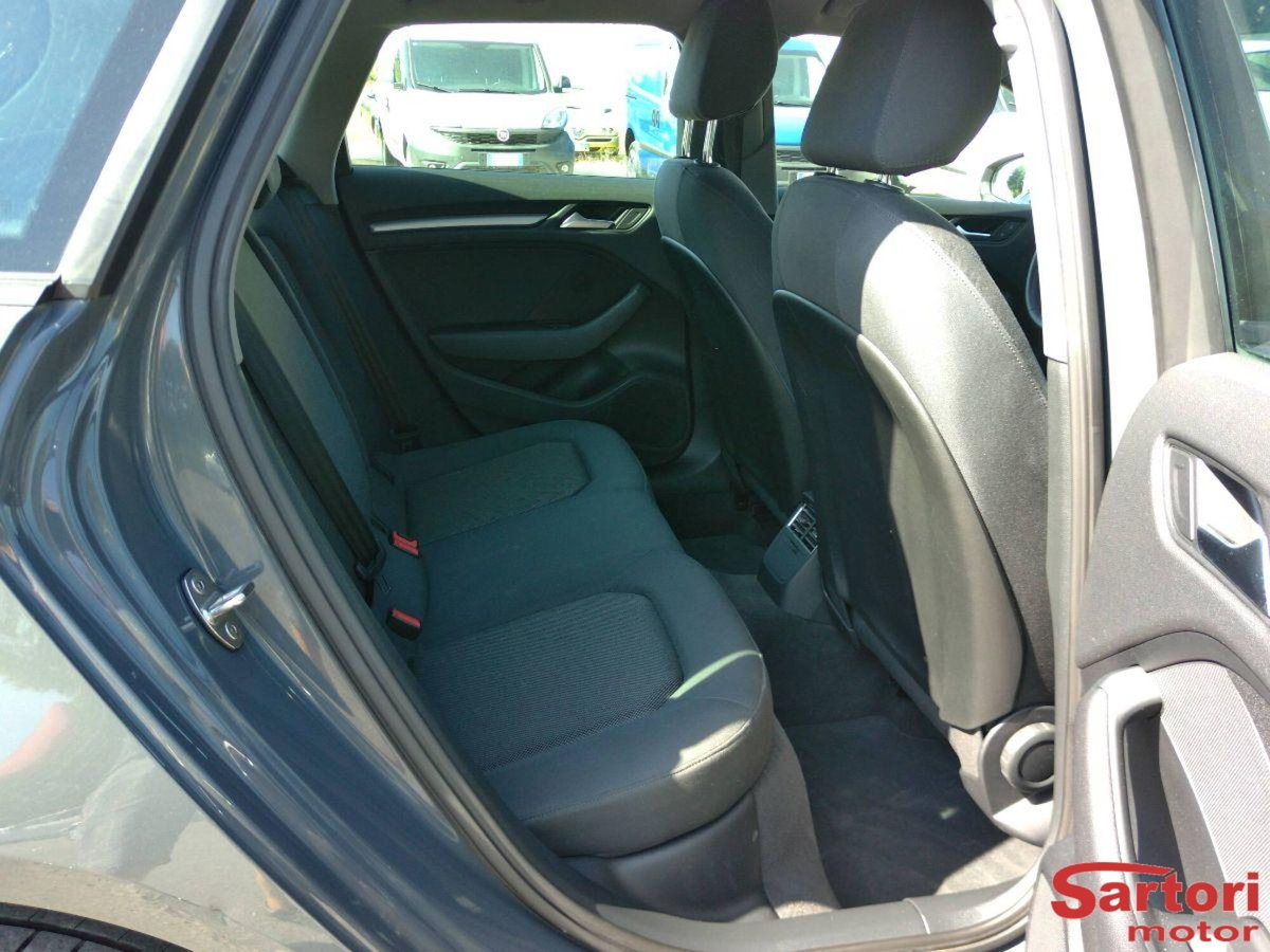 Audi A3 Sportback 1.6 TDI 116 CV S tronic Sport (10)