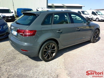 Audi A3 Sportback 1.6 TDI 116 CV S tronic Sport (3)