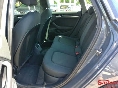 Audi A3 Sportback 1.6 TDI 116 CV S tronic Sport (9)