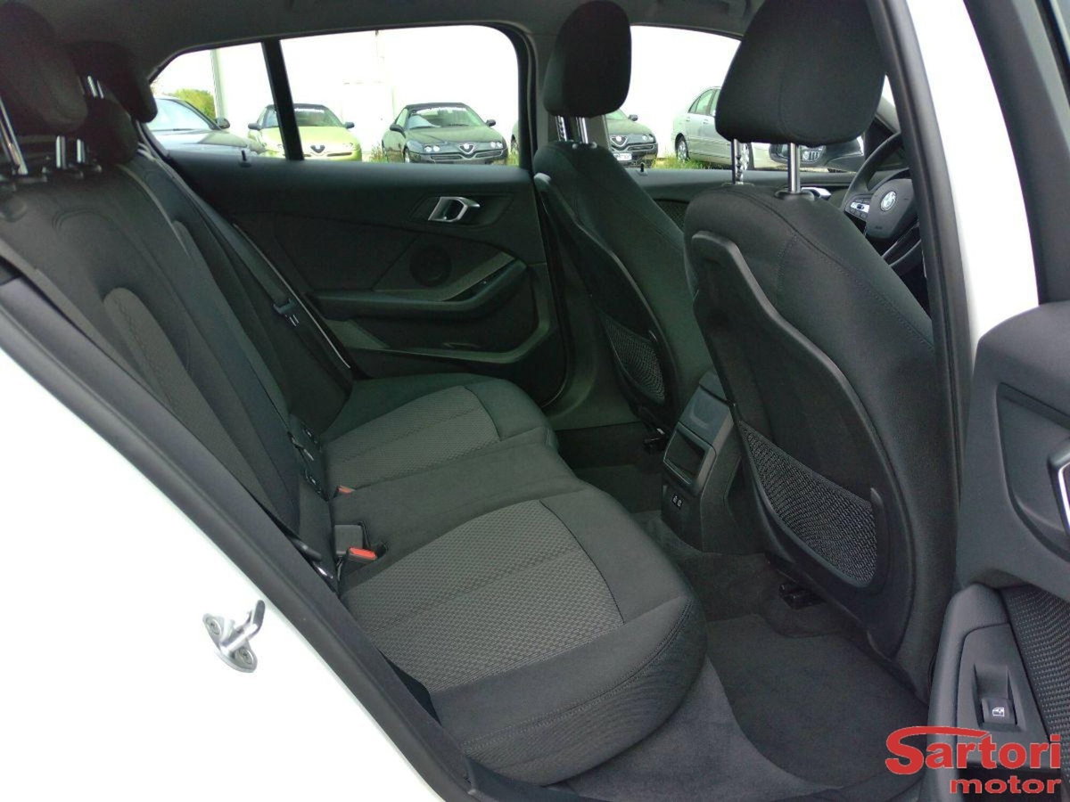 BMW Serie 1 5p. 116d 5p. Advantage (10)