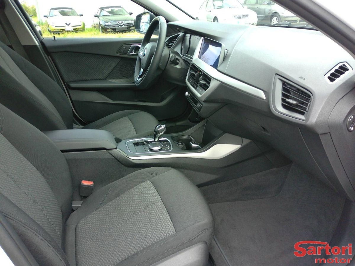 BMW Serie 1 5p. 116d 5p. Advantage (8)