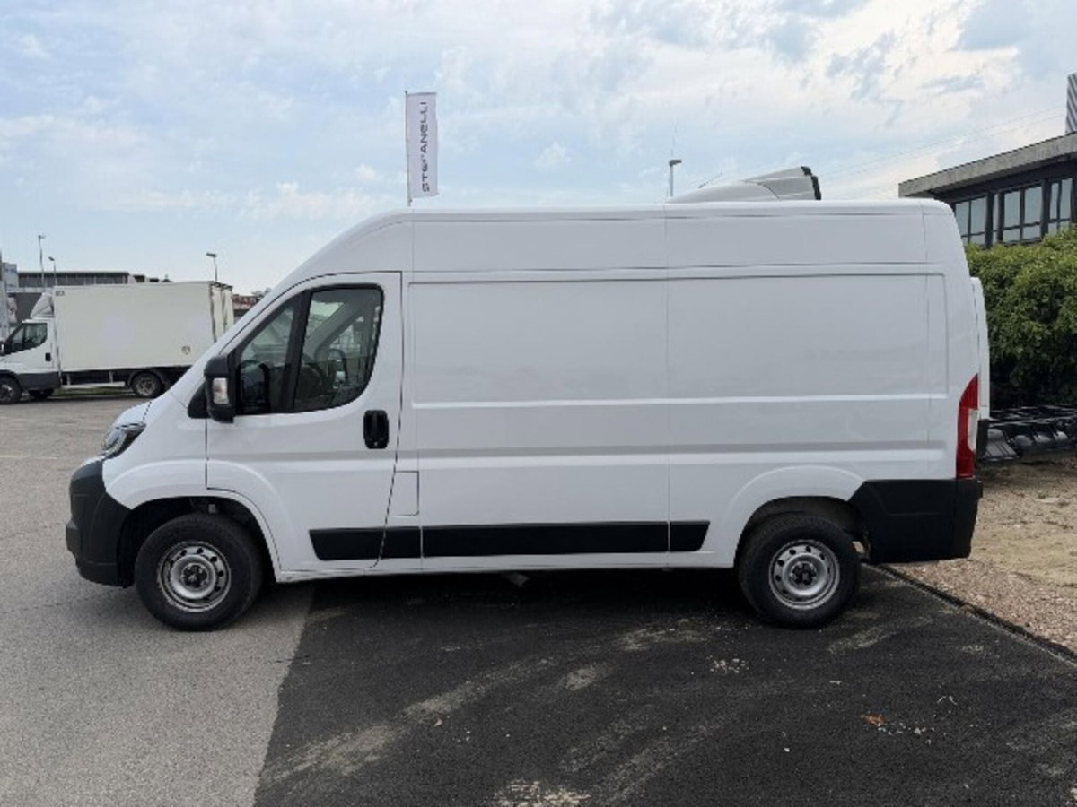 Fiat Ducato Furgone L2H2 2.2 diesel 140cv (3)