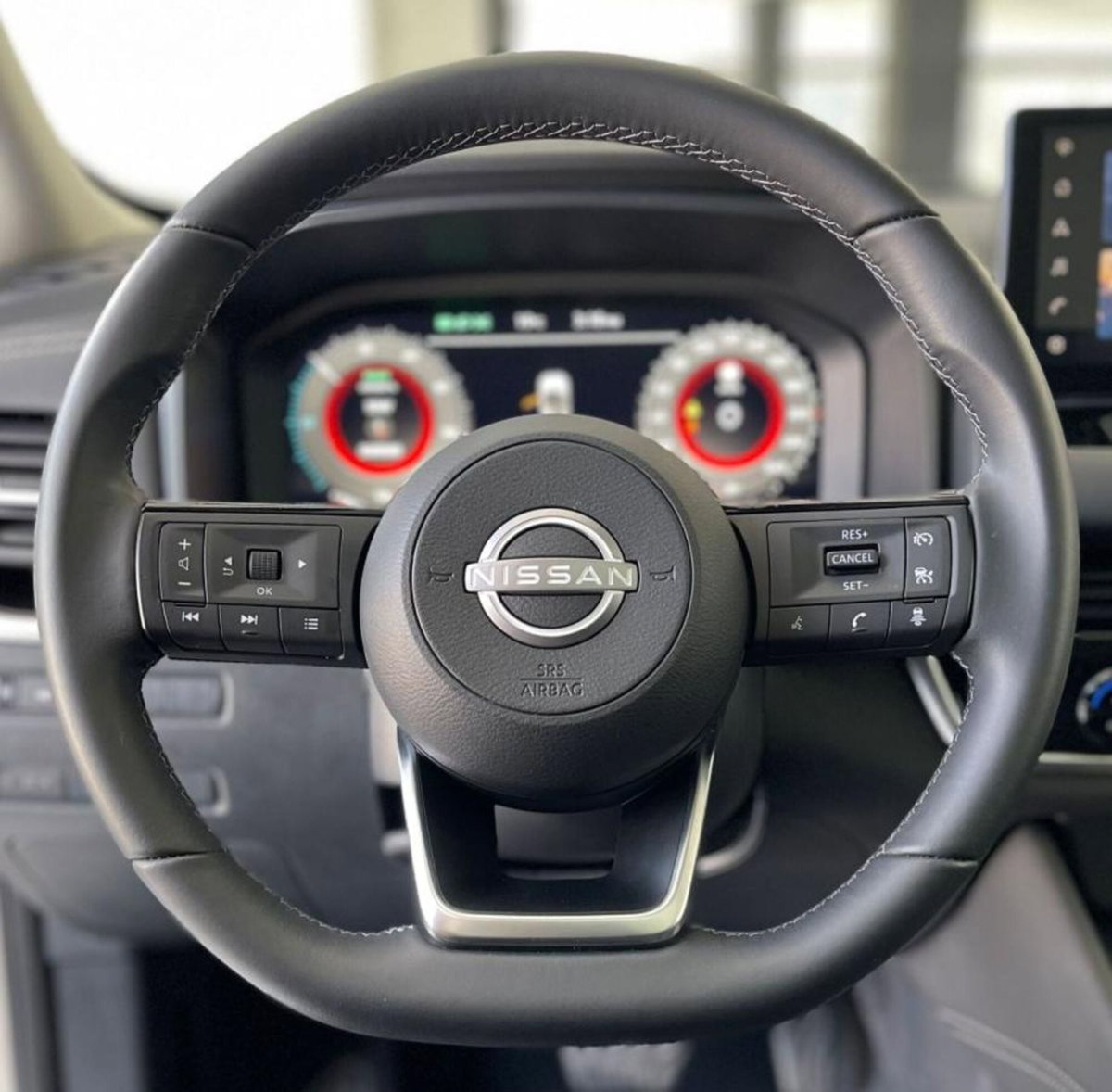 Nissan Qashqai 1.3 mhev N-Connecta 2wd 140cv (12)