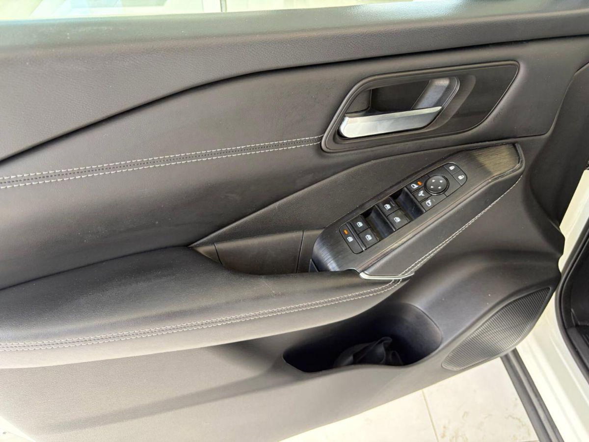 Nissan Qashqai 1.3 mhev N-Connecta 2wd 140cv (8)