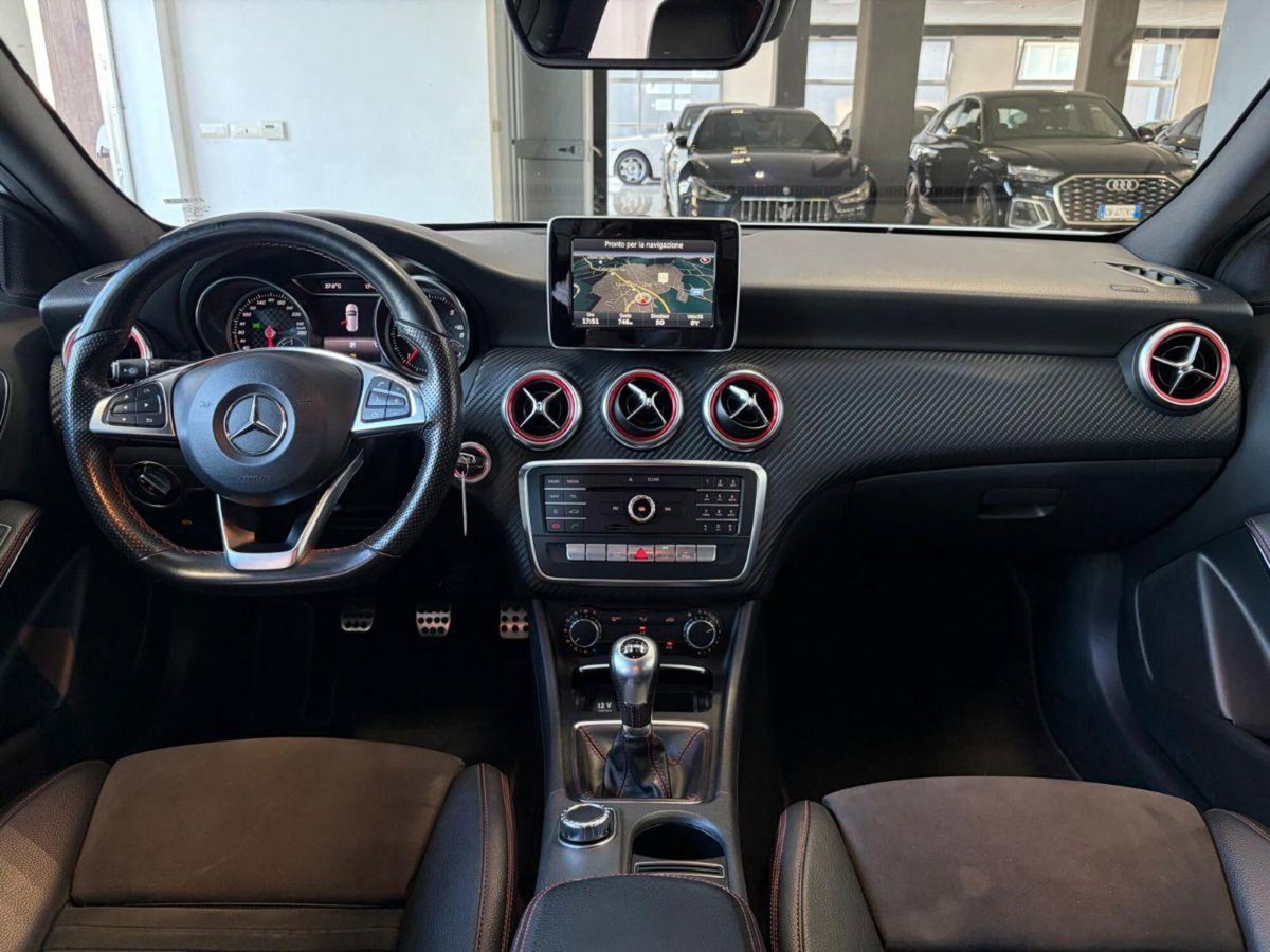 Mercedes-Benz Classe A 160 d Premium (11)