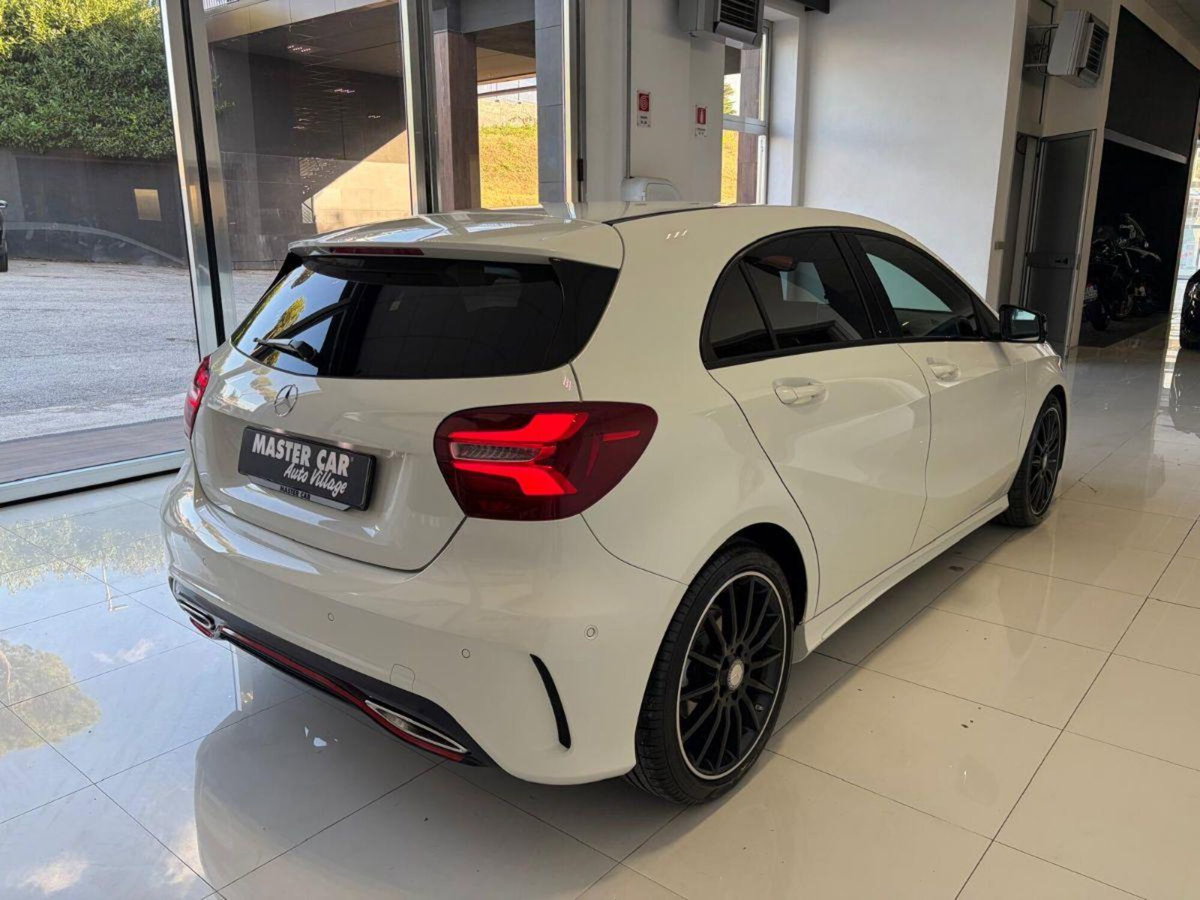 Mercedes-Benz Classe A 160 d Premium (4)
