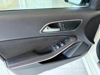 Mercedes-Benz Classe A 160 d Premium (8)