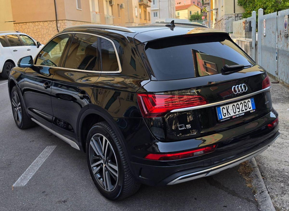 Audi Q5 40 TDI quattro S tronic S line plus (11)