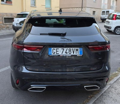 Jaguar F-Pace 3.0 D V6 300 CV AWD aut. R-Sport (15)