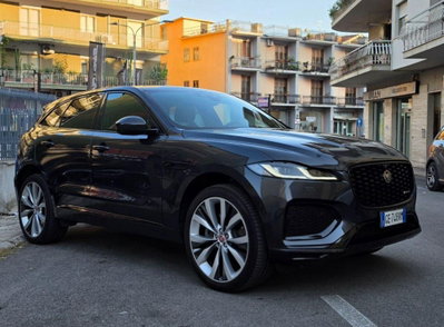 Jaguar F-Pace 3.0 D V6 300 CV AWD aut. R-Sport (5)
