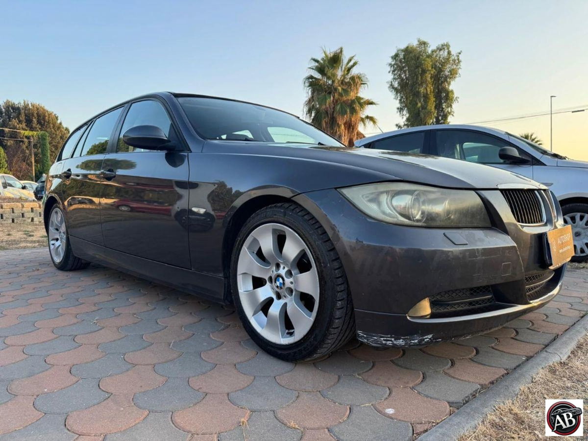 BMW Serie 3 Touring 320d  Msport (3)
