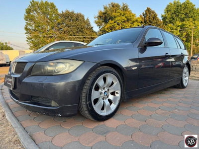 BMW Serie 3 Touring 320d  Msport (5)