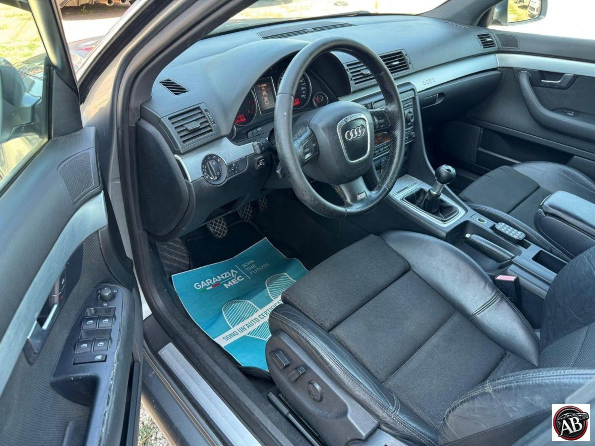 Audi A4 Avant 2.0 16V TFSI quattro (12)