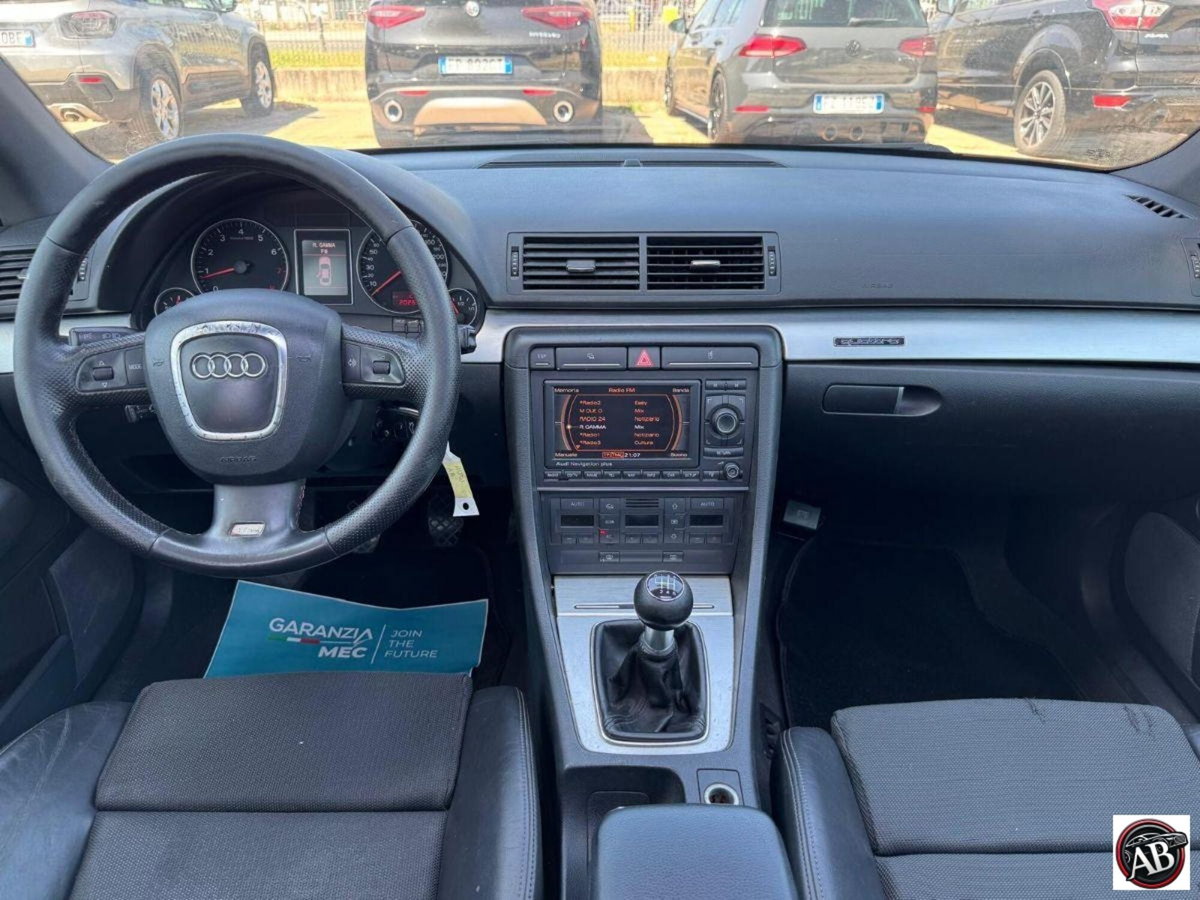 Audi A4 Avant 2.0 16V TFSI quattro (14)