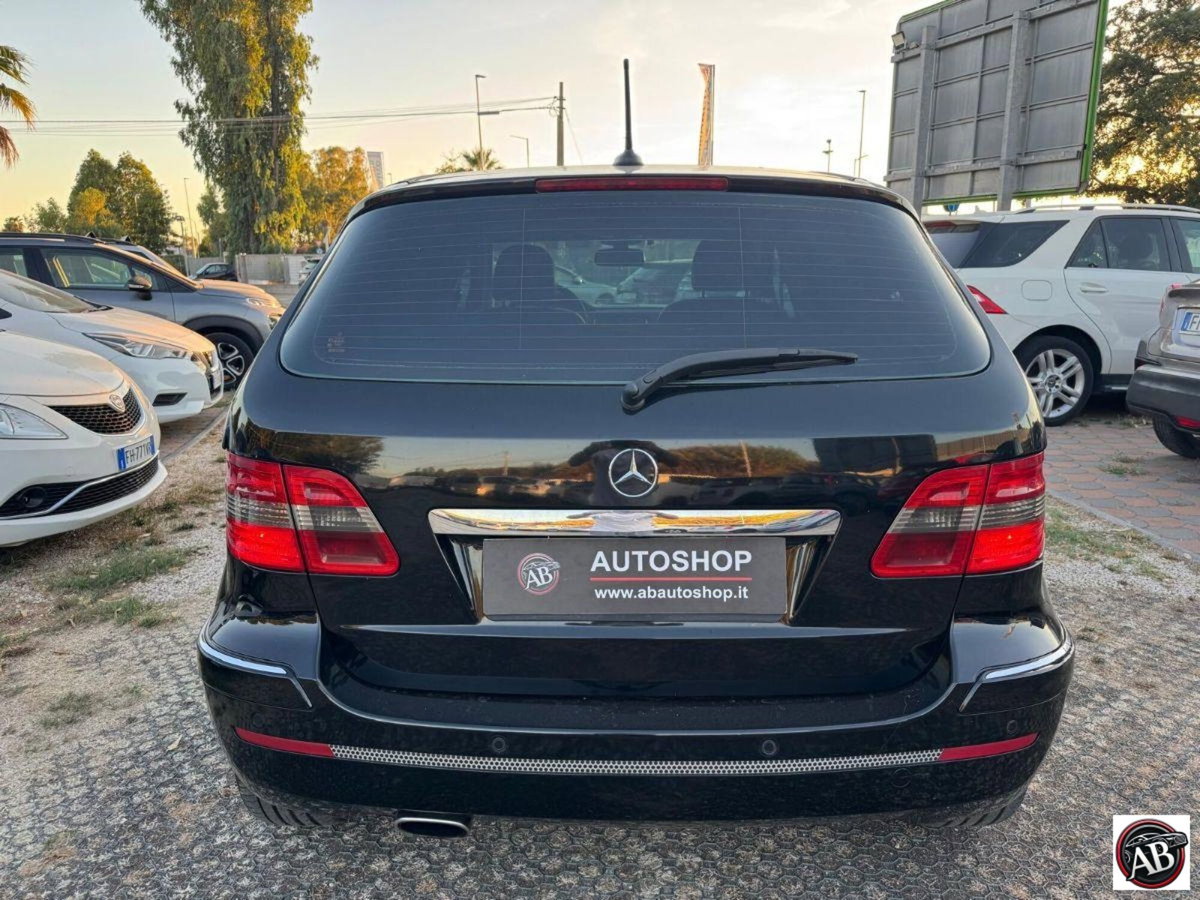 Mercedes-Benz Classe B 180 CDI (8)