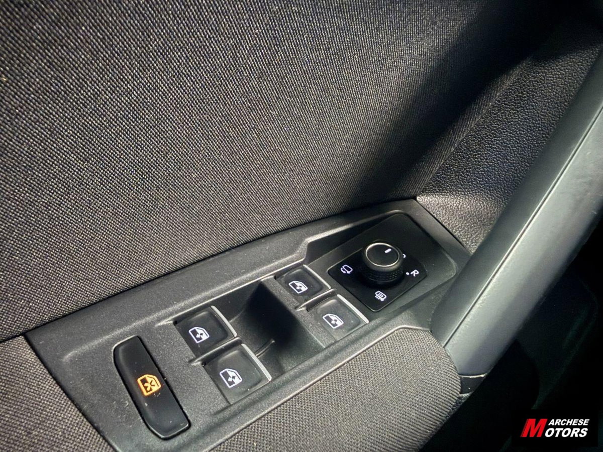 Volkswagen Tiguan 1.6 TDI SCR Sport BlueMotion Technology (20)