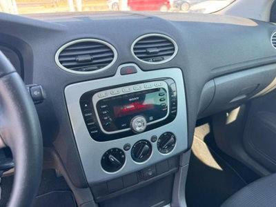 Ford Focus Station Wagon 1.6 TDCi (90CV) S.W. (10)