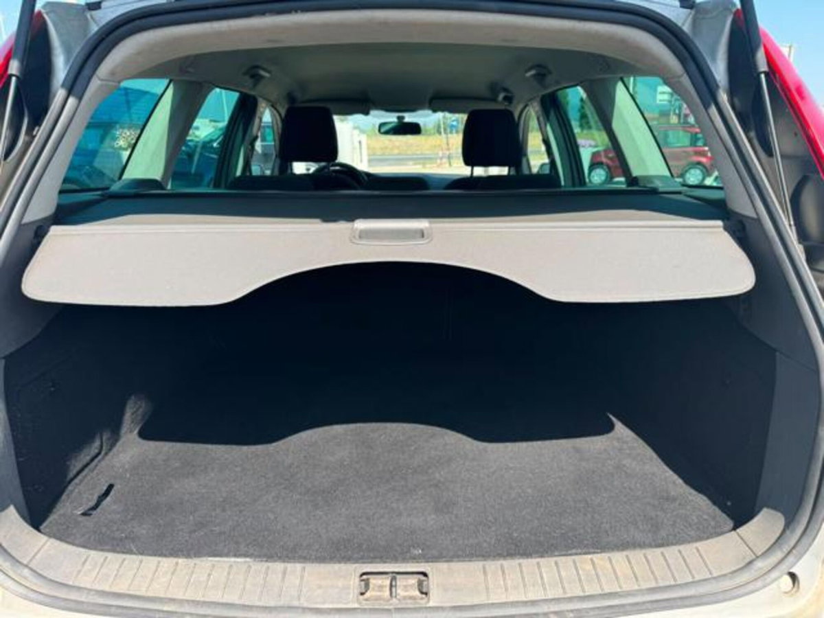 Ford Focus Station Wagon 1.6 TDCi (90CV) S.W. (14)