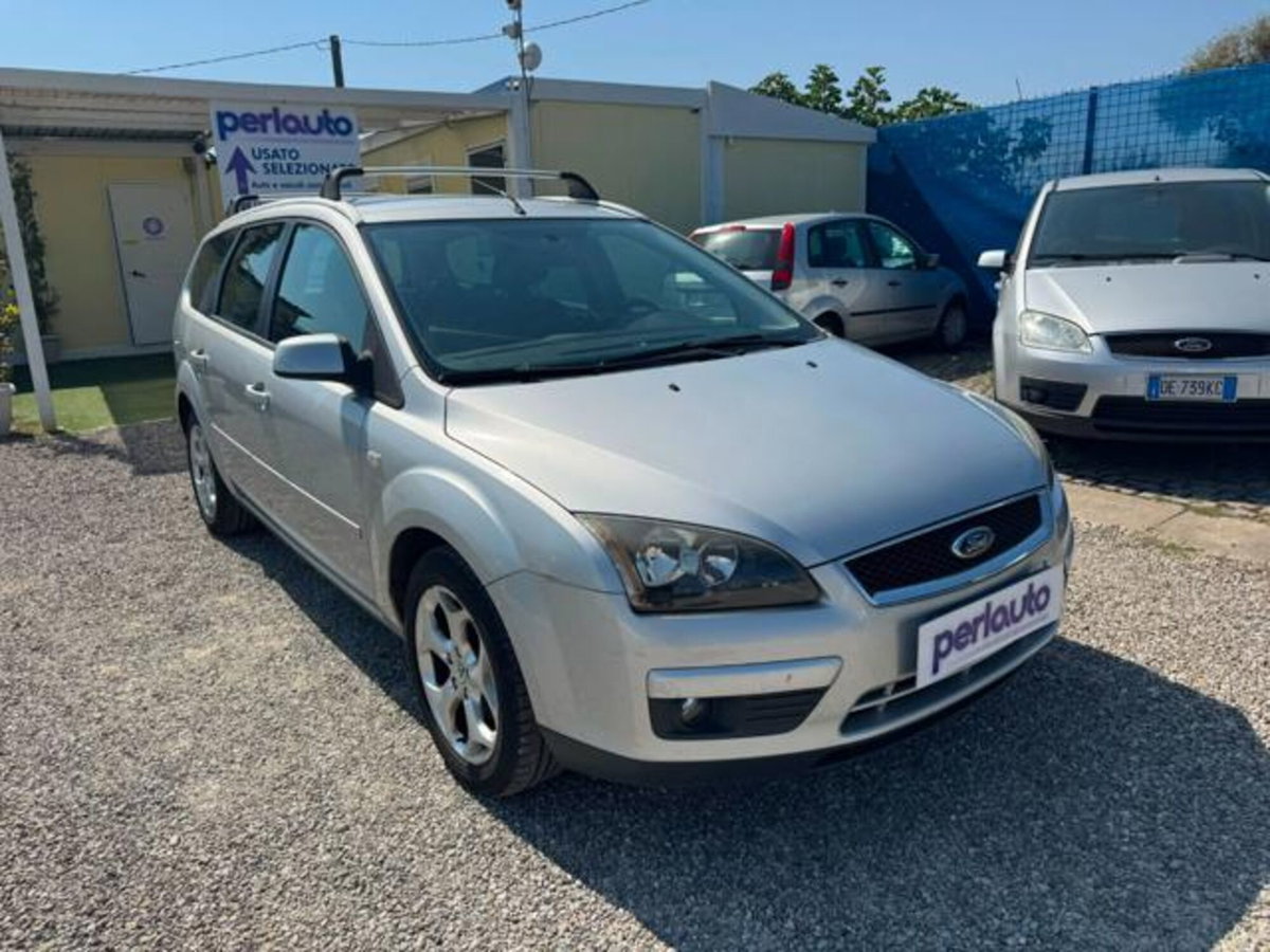 Ford Focus Station Wagon 1.6 TDCi (90CV) S.W. (2)