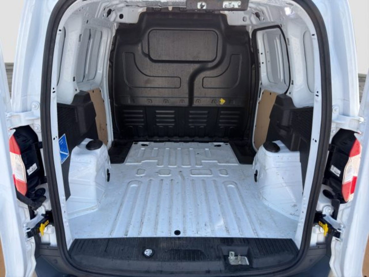 Ford Transit Courier 1.5 TDCi 100CV  Trend (12)