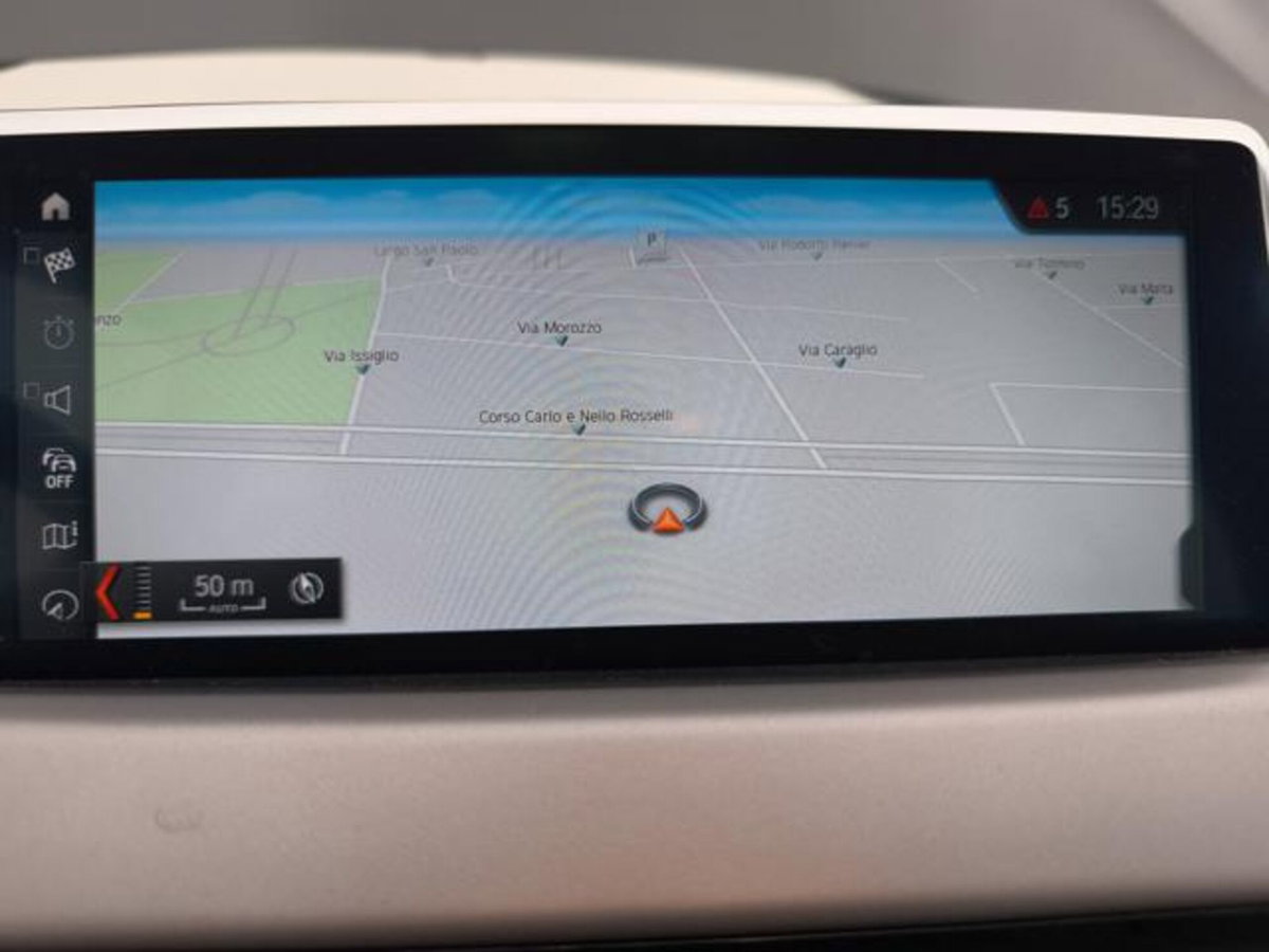 BMW X1 sDrive18d Business Advantage (16)