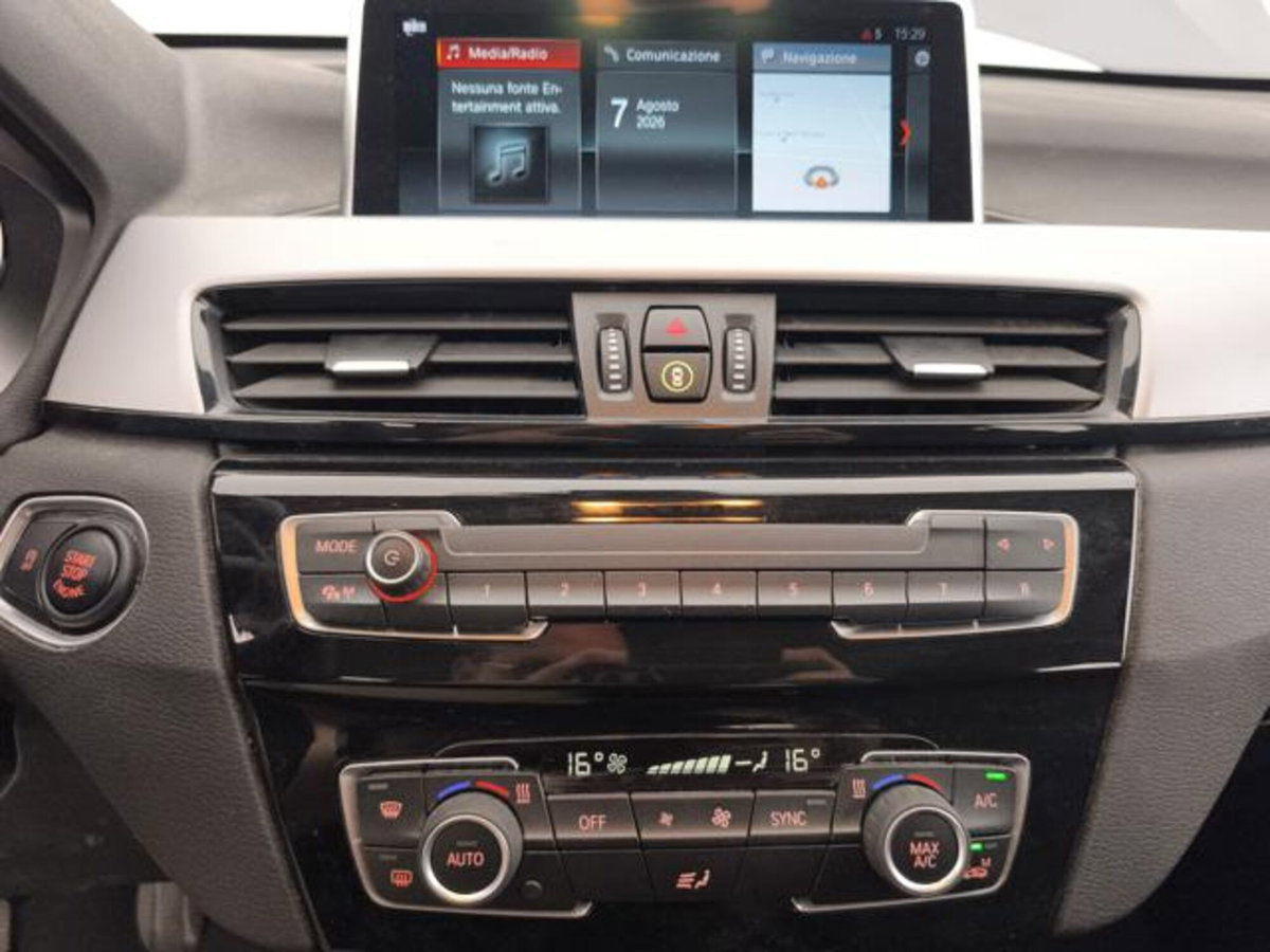 BMW X1 sDrive18d Business Advantage (17)