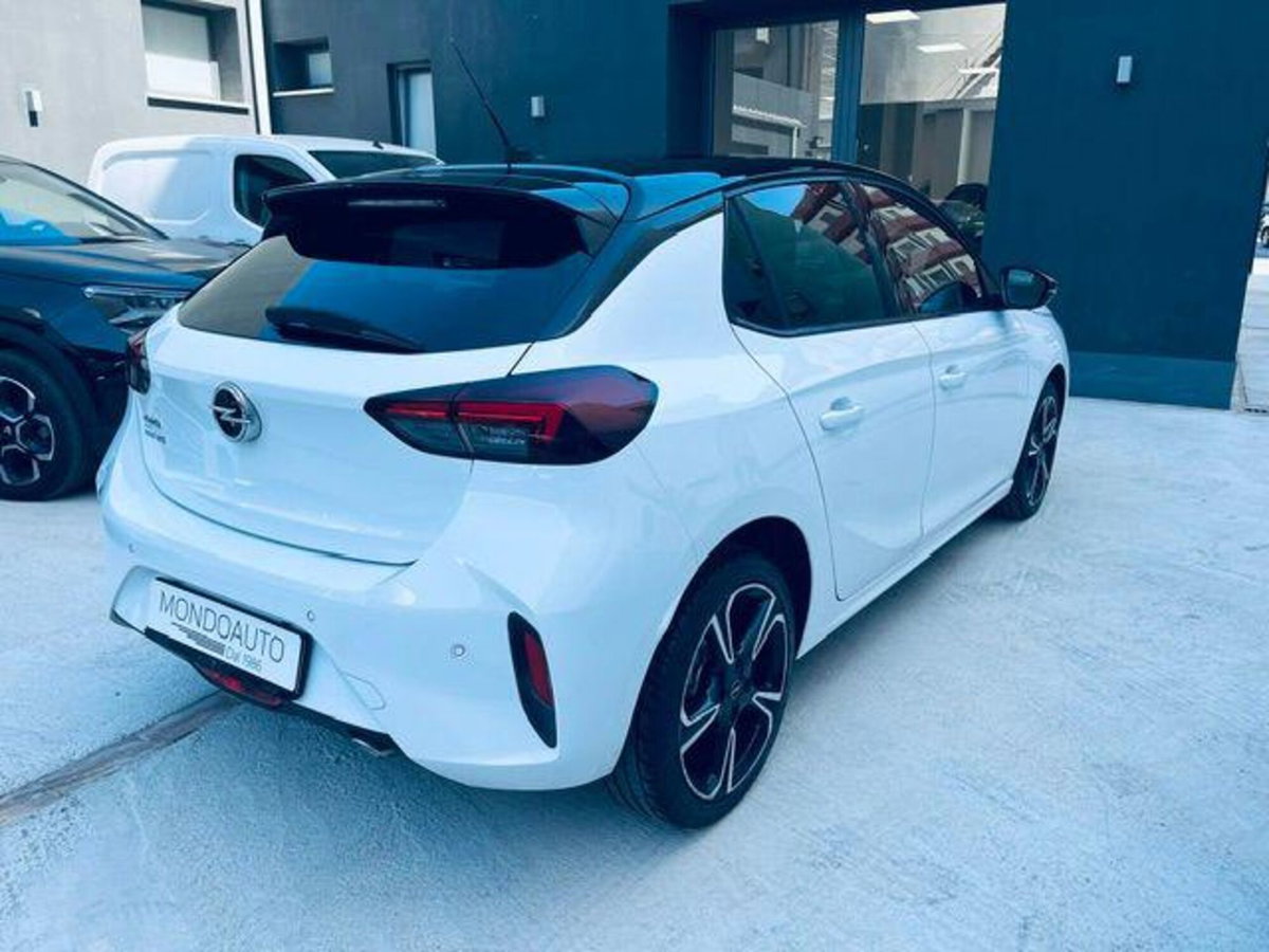 Opel Corsa 1.5 D 100 CV GS Line (3)