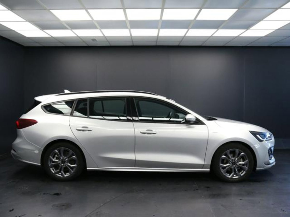 Ford Focus Station Wagon 1.0 EcoBoost Hybrid 125 CV SW ST-Line (6)