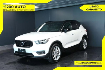 Volvo XC40 B4 AWD Geartronic R-design usata