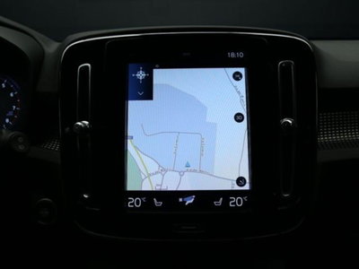 Volvo XC40 B4 AWD Geartronic R-design (14)