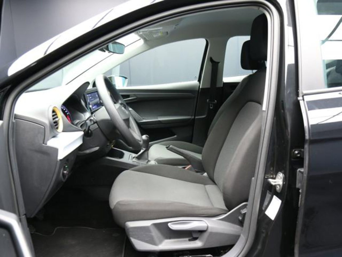 SEAT Ibiza 1.0 mpi Reference 80cv (9)