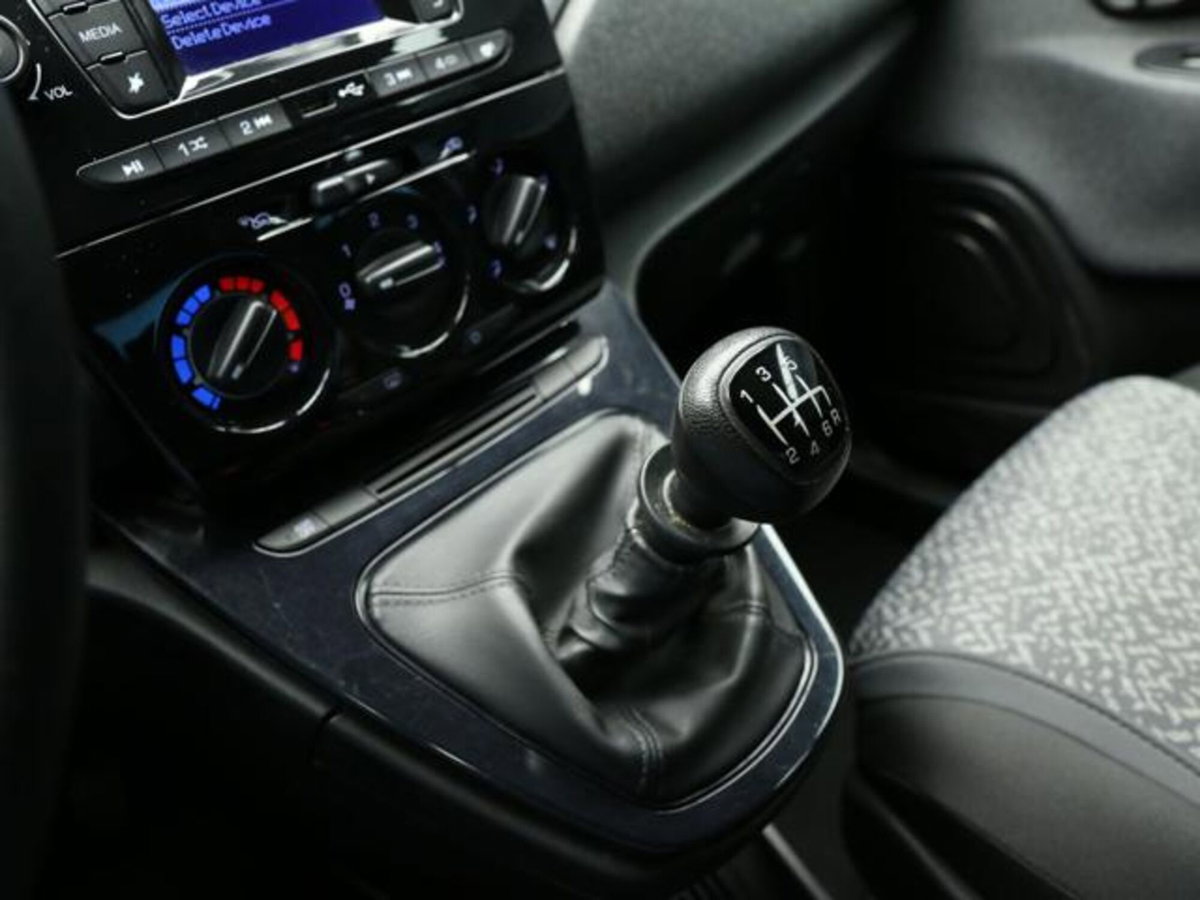 Lancia Ypsilon 1.0 FireFly 5 porte S&S Hybrid Ecochic Silver (14)