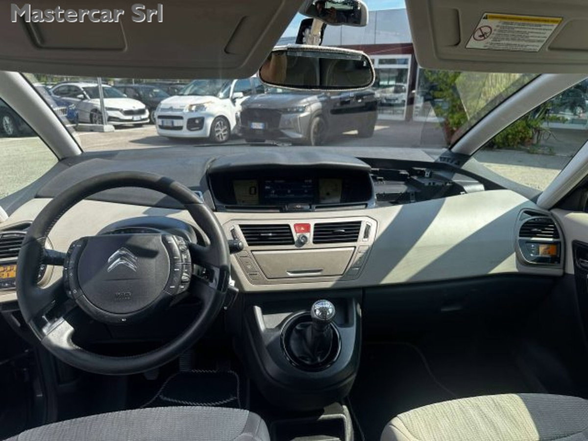 Citroen Grand C4 Picasso BlueHDi 150 S&S Exclusive (10)