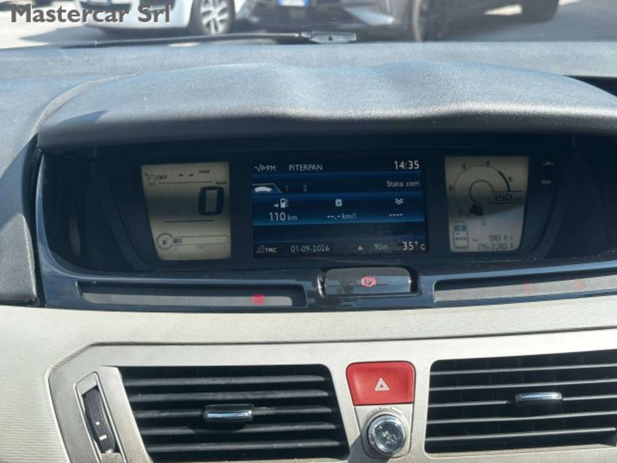 Citroen Grand C4 Picasso BlueHDi 150 S&S Exclusive (11)