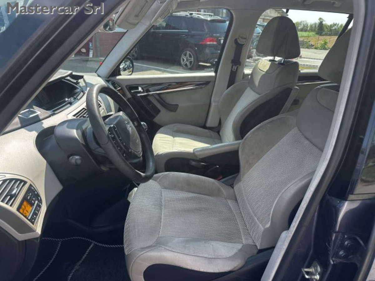 Citroen Grand C4 Picasso BlueHDi 150 S&S Exclusive (6)