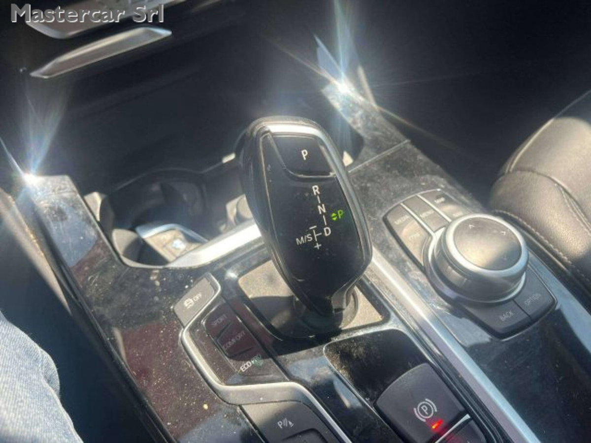 BMW X4 xDrive30d 48V Business Advantage (8)