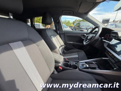 Audi A3 Sportback 30 g-tron S tronic Business Advanced (12)