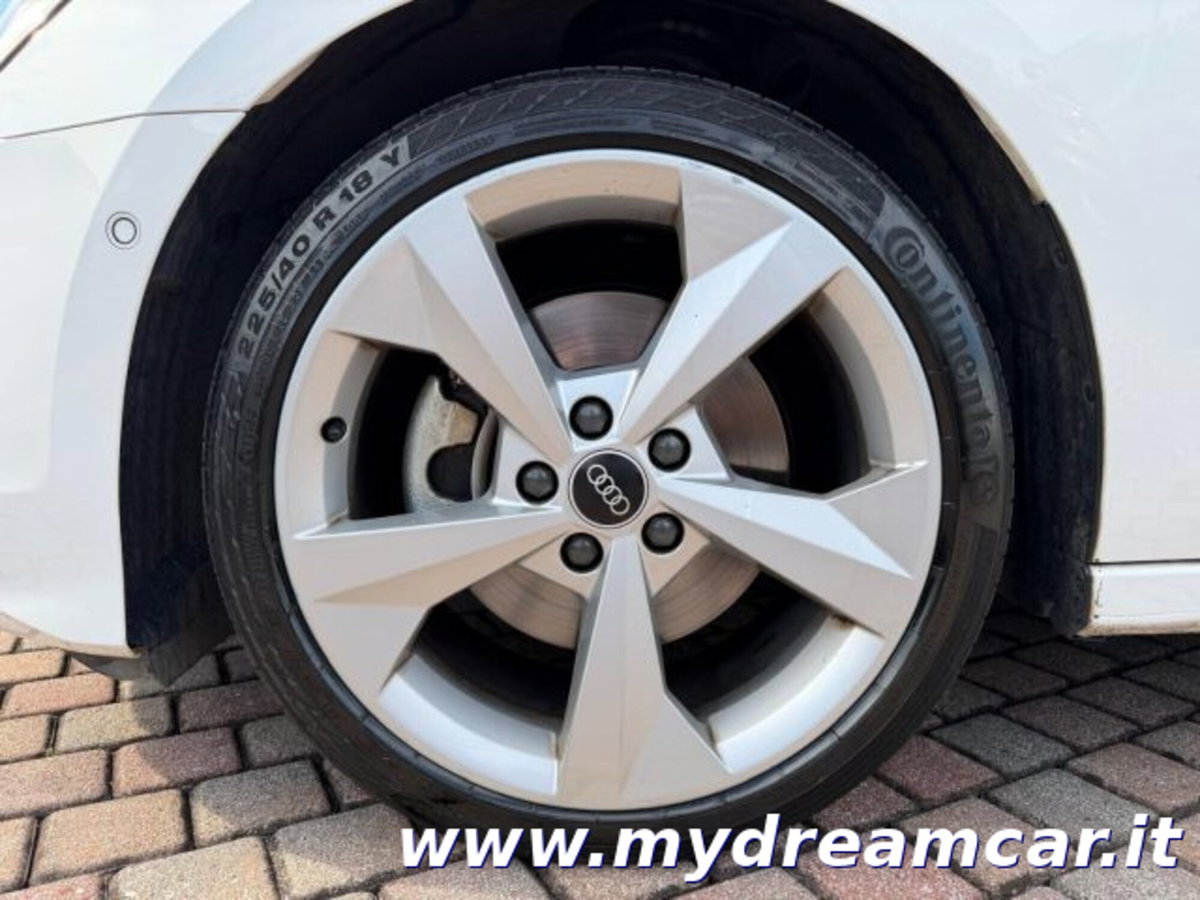 Audi A3 Sportback 30 g-tron S tronic Business Advanced (14)