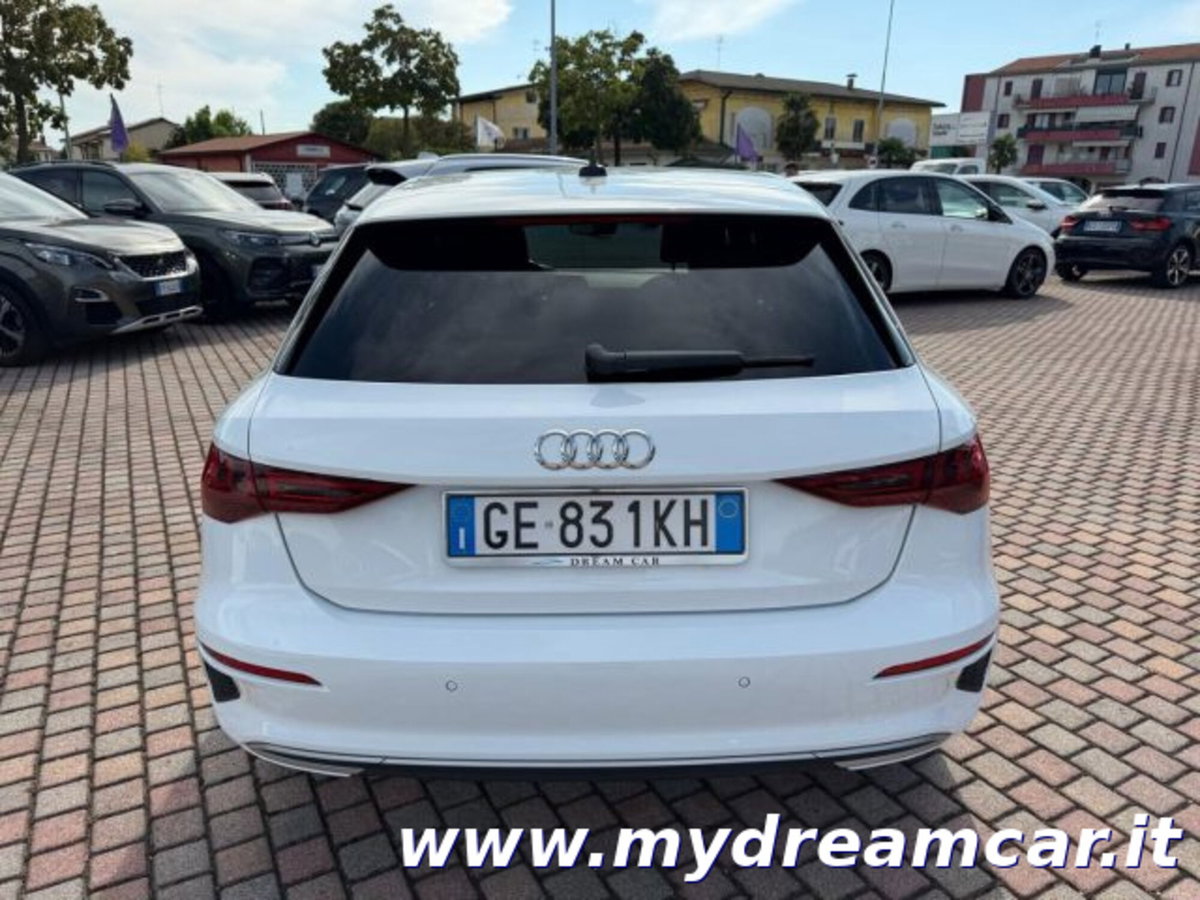 Audi A3 Sportback 30 g-tron S tronic Business Advanced (15)