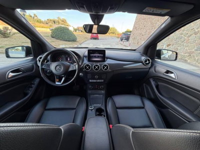 Mercedes-Benz Classe B 200 d Premium (12)