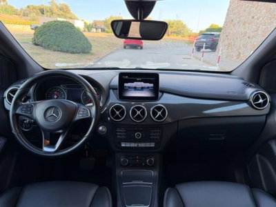 Mercedes-Benz Classe B 200 d Premium (13)