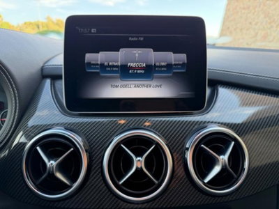 Mercedes-Benz Classe B 200 d Premium (19)