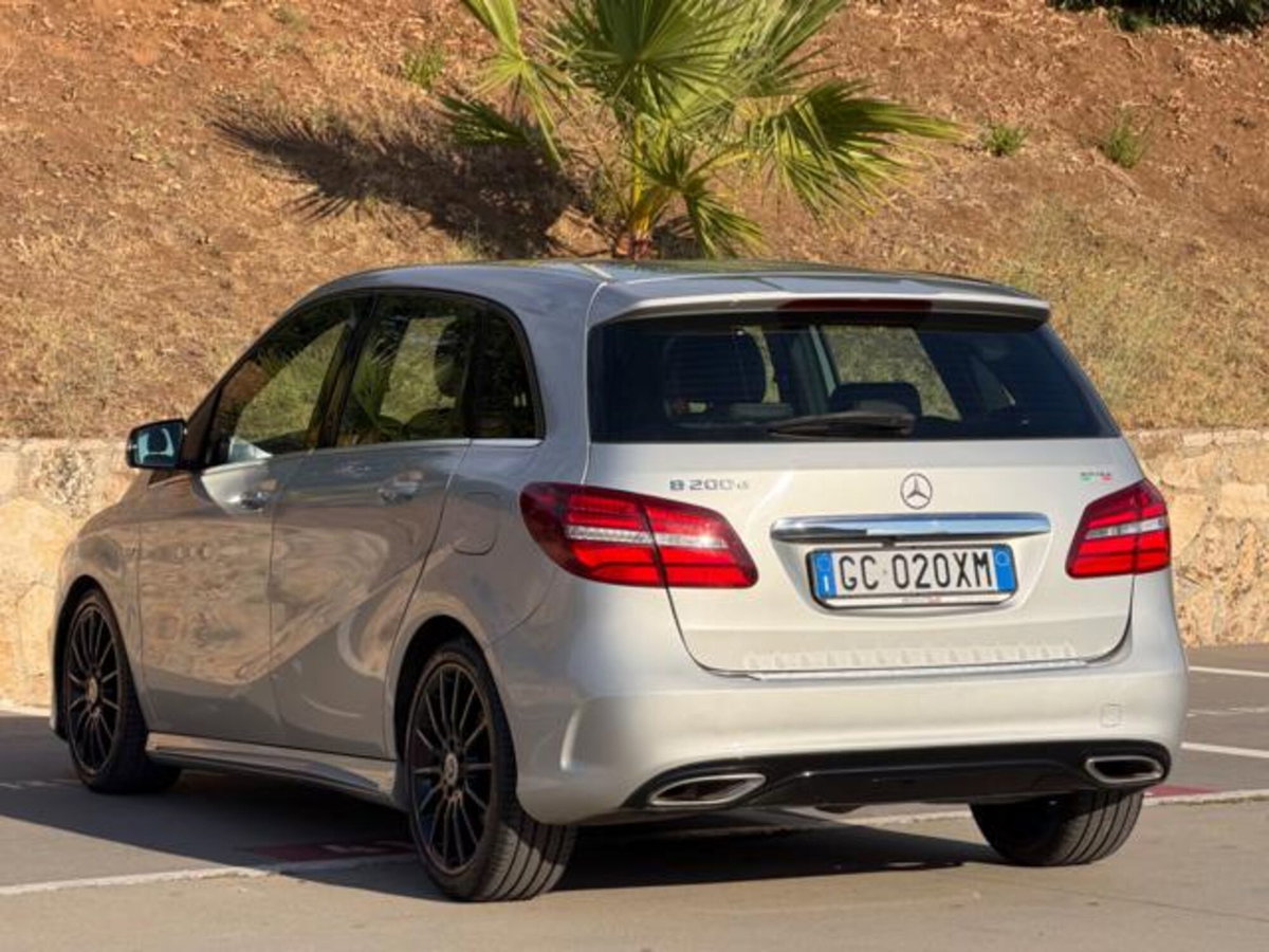 Mercedes-Benz Classe B 200 d Premium (6)