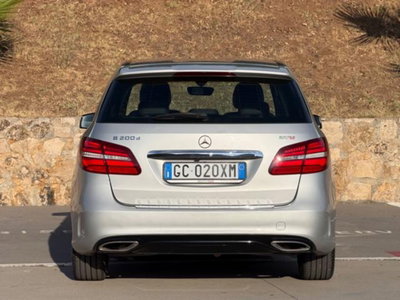 Mercedes-Benz Classe B 200 d Premium (7)