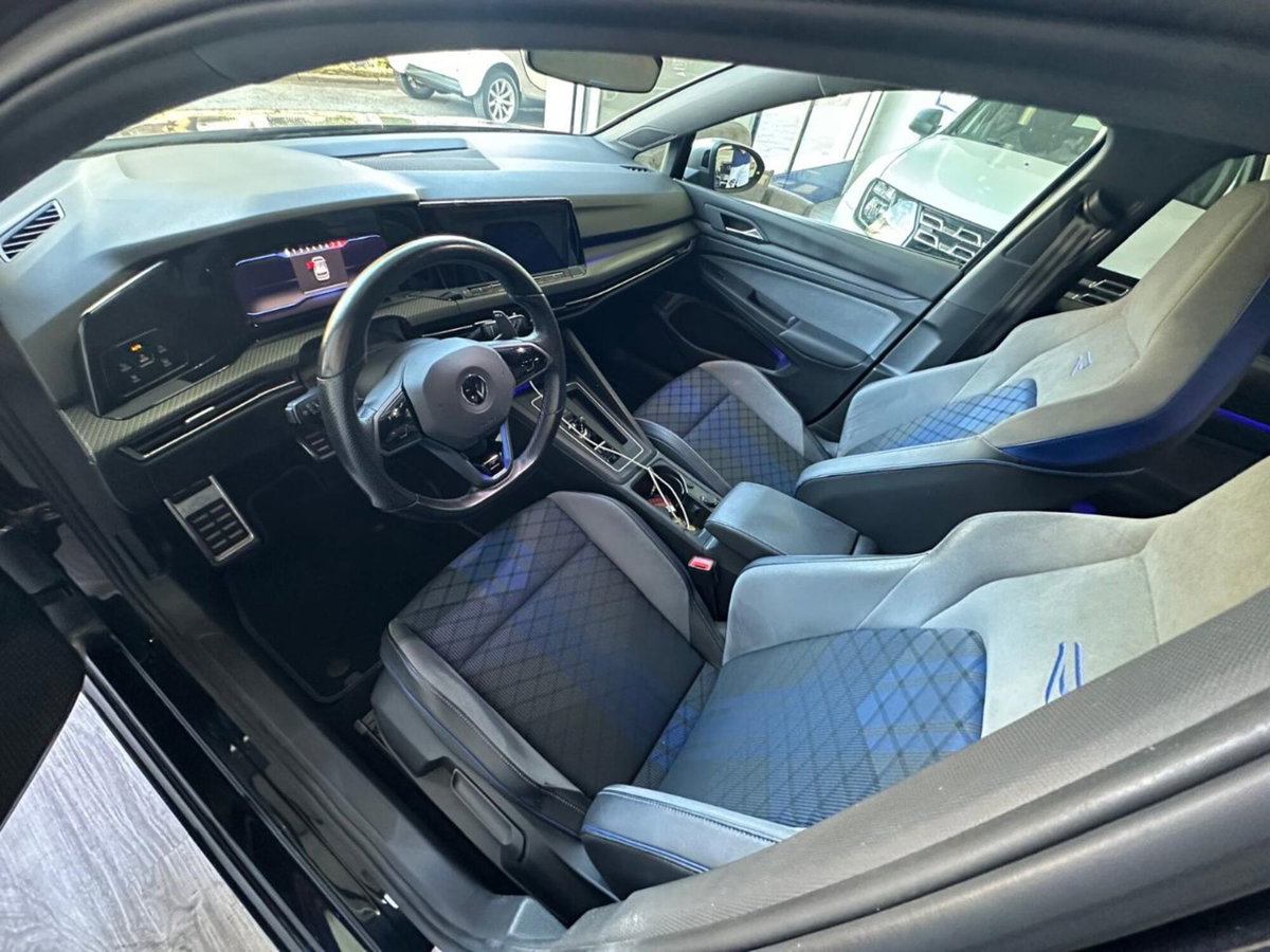 Volkswagen Golf 2.0 TSI R DSG 4Motion (7)